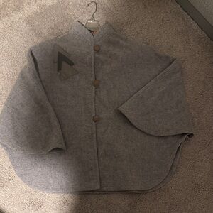 Vintage Chic Women's Gray Cape with Button Details ,made from virgin wool